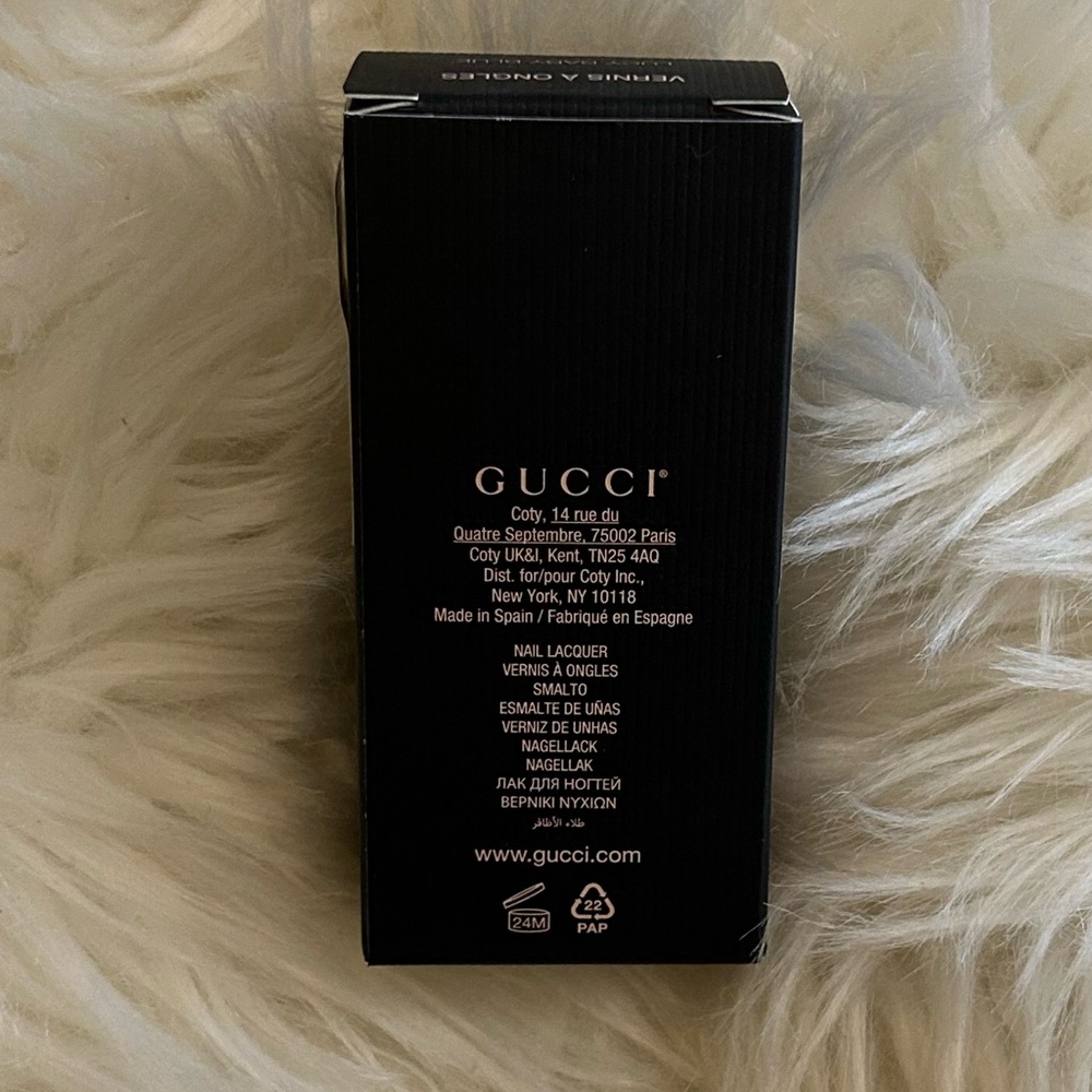 Gucci Vernis À Ongles Nail Polish in Baby Blue - Picture 5 of 9